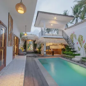 Luxury Ada Padi Villa